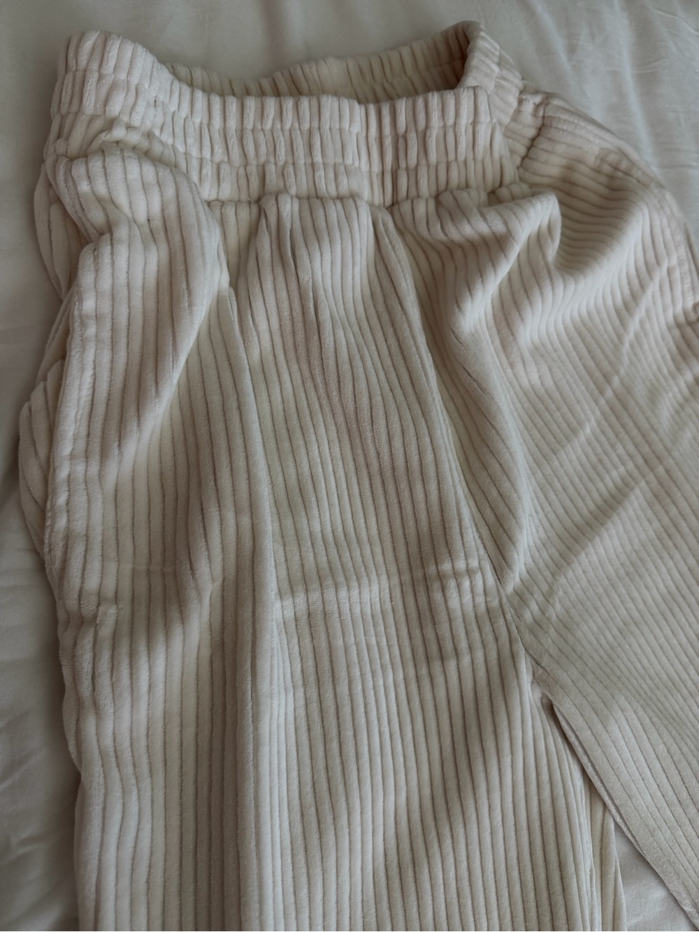 H&M Ribbed Cream Lounge Sweatpants